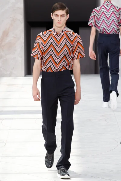Look 35